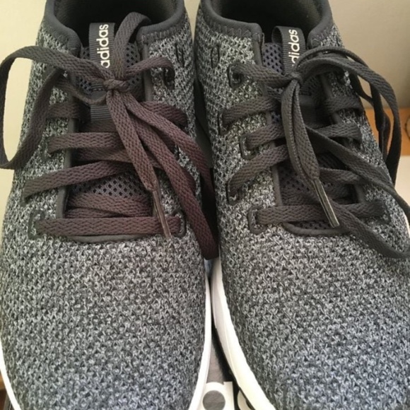 BRAND NEW women adidas questar running shoes size US 7 - Picture 4 of 6